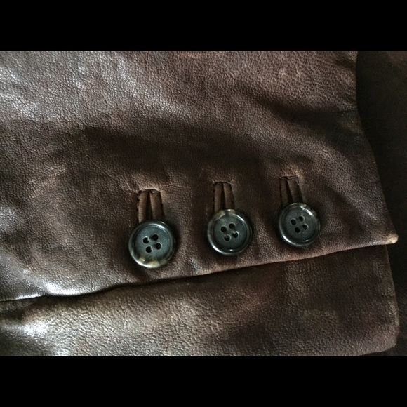 Elizabeth and James genuine leather blazer - Picture 6 of 12